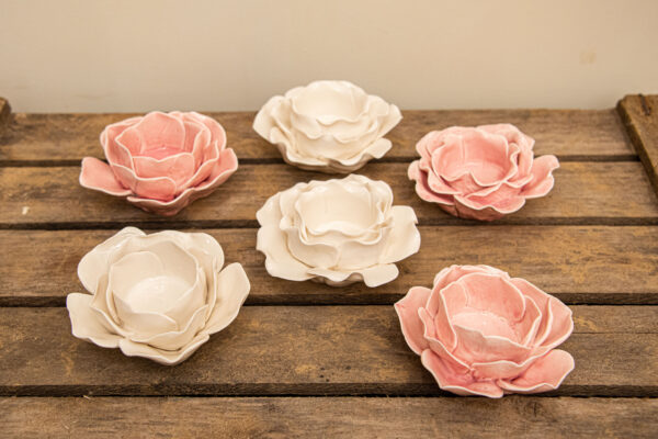 Bougeoirs fleurs en céramique – Image 2