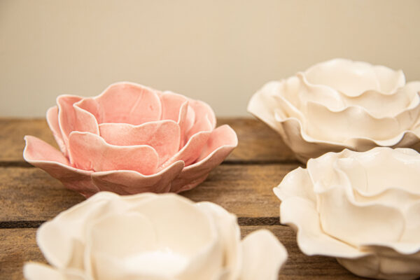 Bougeoirs fleurs en céramique – Image 3